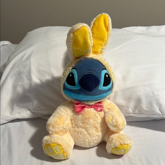 DISNEY STITCH YELLOW CUDDLY PLUSH EASTER BUNNY PINK BOW DISNEY STORE 2021‎ - Picture 1 of 6